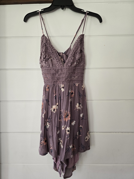 ILLA ILLA Pants - ILLA ILLA Mauve Floral Crochet Bodice Mini Romper Medium